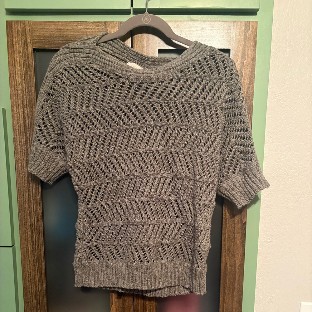 Chico's Open Knit Short Sleeve Sweater in Gray
